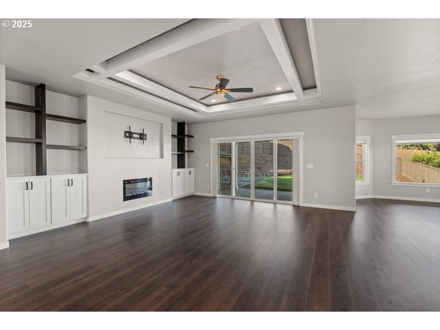 3656 CAMINA Dr, Medford, OR 97504