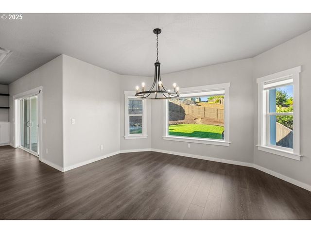 3656 CAMINA Dr, Medford, OR 97504