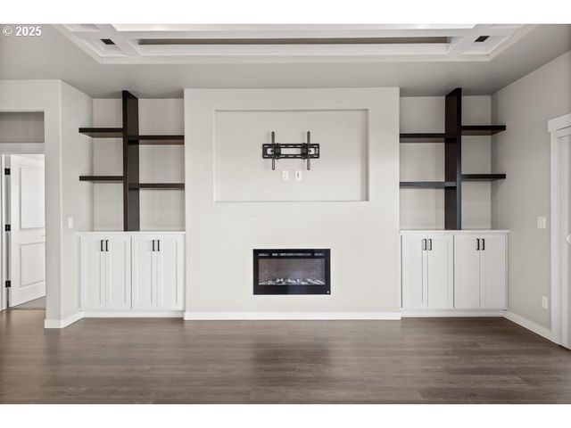 3656 CAMINA Dr, Medford, OR 97504