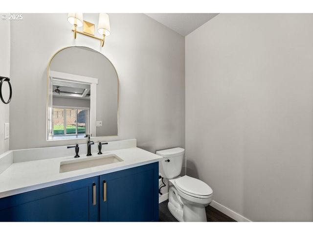 3656 CAMINA Dr, Medford, OR 97504