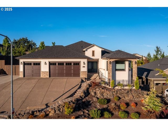 3656 CAMINA Dr, Medford, OR 97504