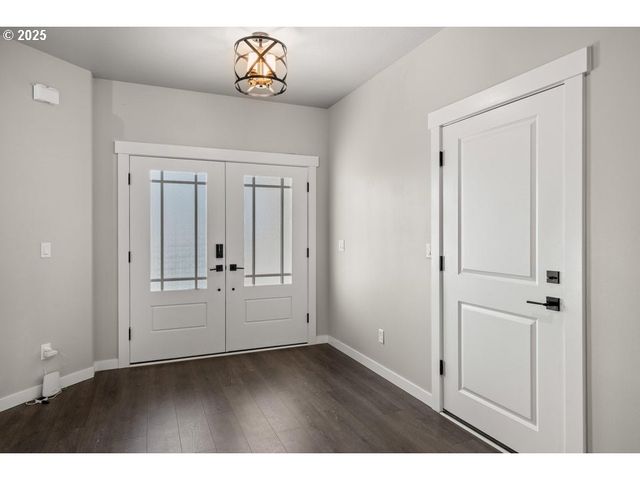 3656 CAMINA Dr, Medford, OR 97504