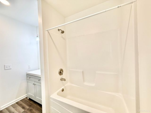 521 E F Street, Iron Mountain, MI 49801