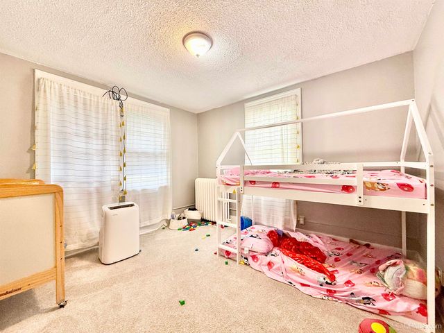 521 E F Street, Iron Mountain, MI 49801