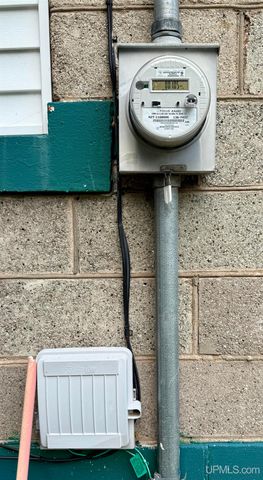 521 E F Street, Iron Mountain, MI 49801