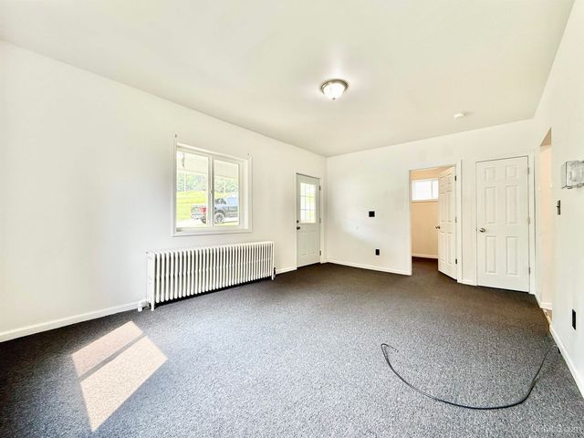 521 E F Street, Iron Mountain, MI 49801