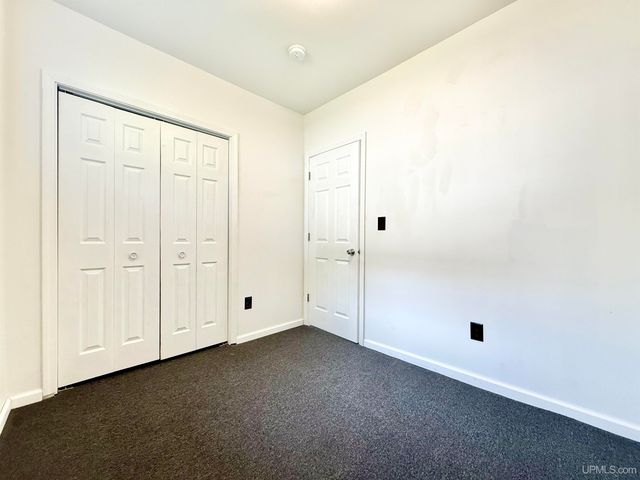 521 E F Street, Iron Mountain, MI 49801