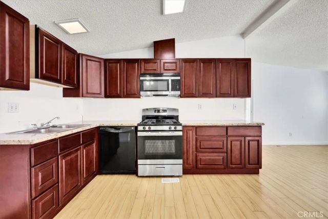 5815 E La Palma 7, Anaheim, CA 92807