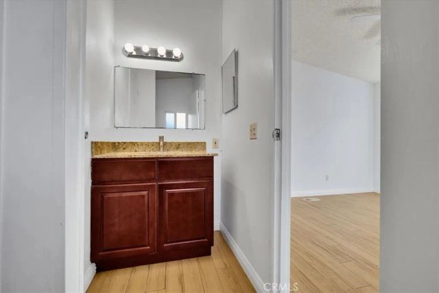 5815 E La Palma 7, Anaheim, CA 92807