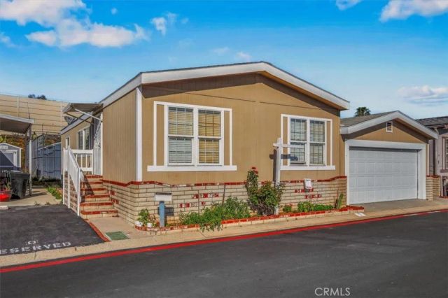 5815 E La Palma 7, Anaheim, CA 92807