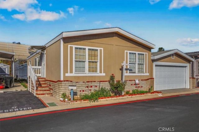 5815 E La Palma 7, Anaheim, CA 92807