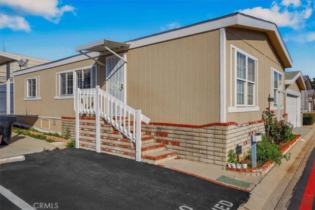 5815 E La Palma 7, Anaheim, CA 92807