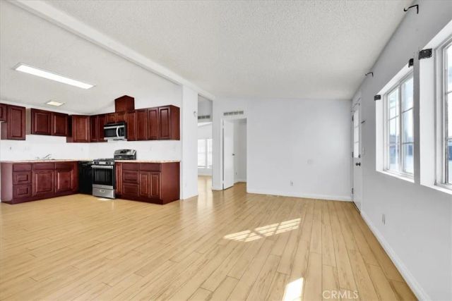 5815 E La Palma 7, Anaheim, CA 92807