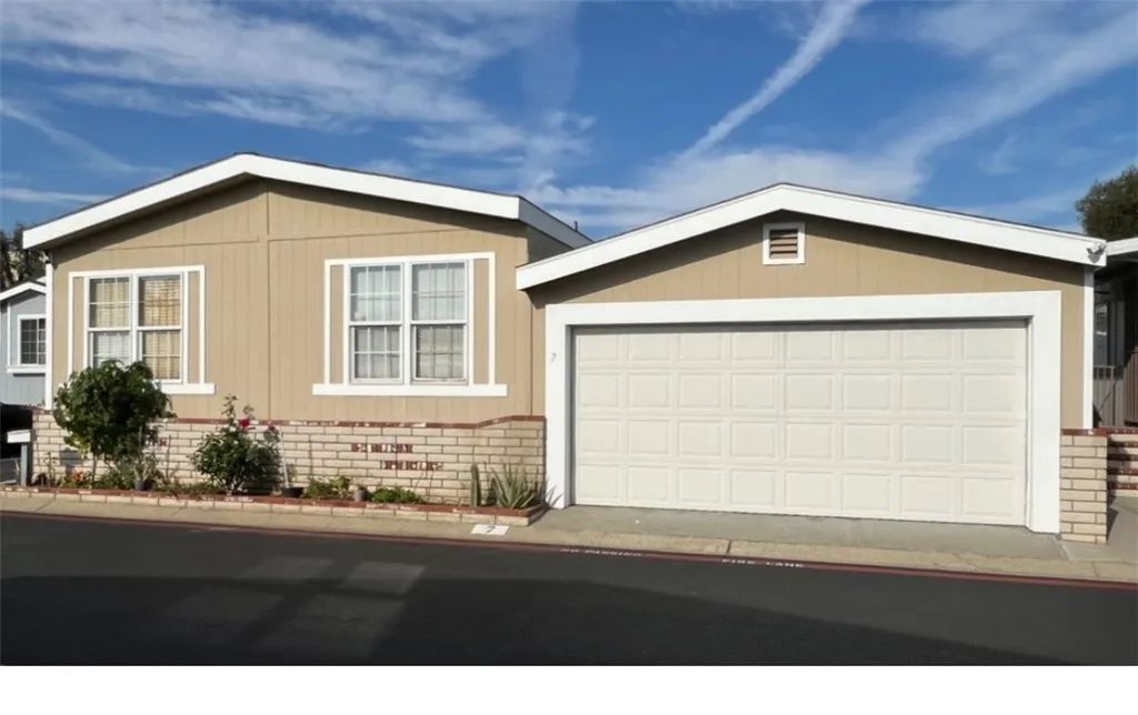 5815 E La Palma 7, Anaheim, CA 92807