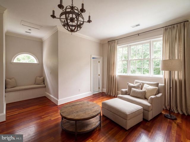 558 INNSBRUCK AVE, Great Falls, VA 22066