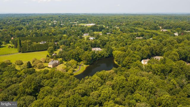 558 INNSBRUCK AVE, Great Falls, VA 22066
