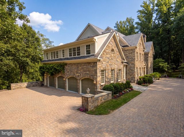 558 INNSBRUCK AVE, Great Falls, VA 22066