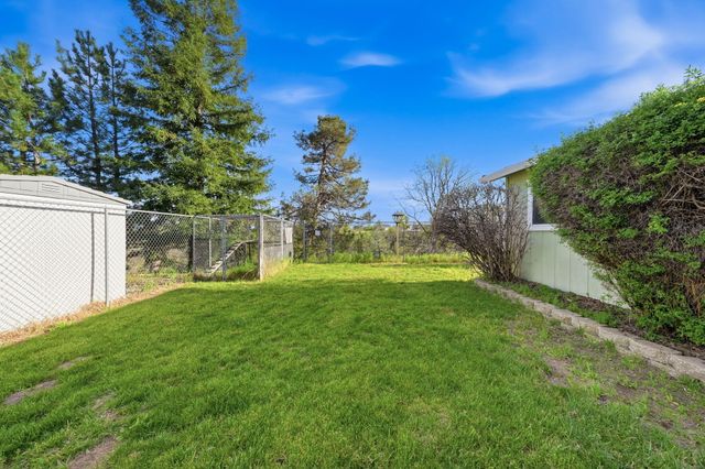 5961 Sierra Drive, Redding, CA 96003