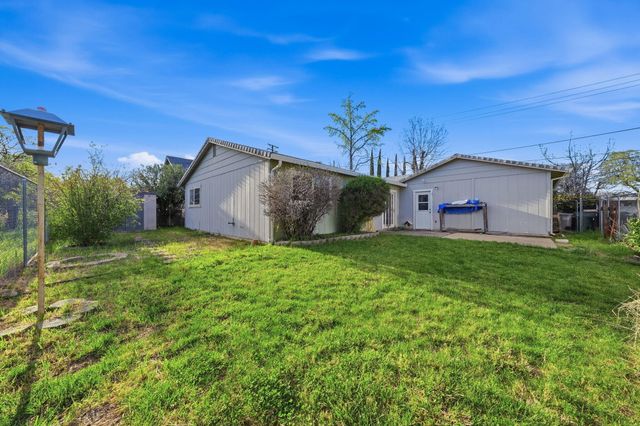 5961 Sierra Drive, Redding, CA 96003