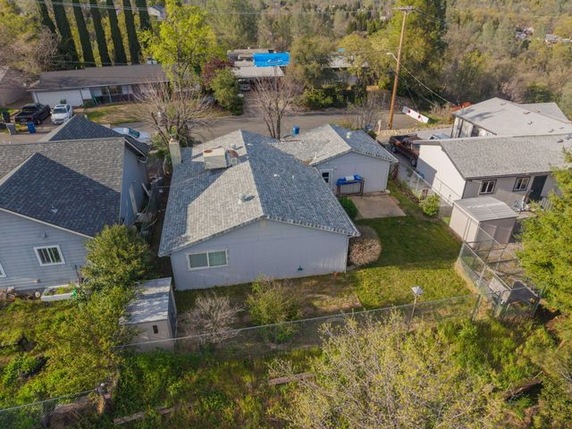 5961 Sierra Drive, Redding, CA 96003