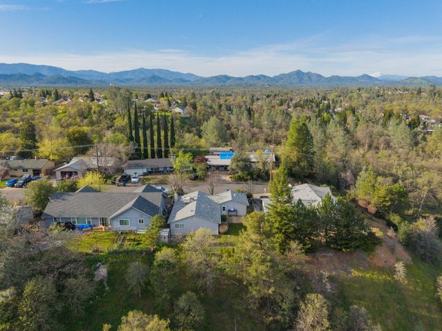 5961 Sierra Drive, Redding, CA 96003