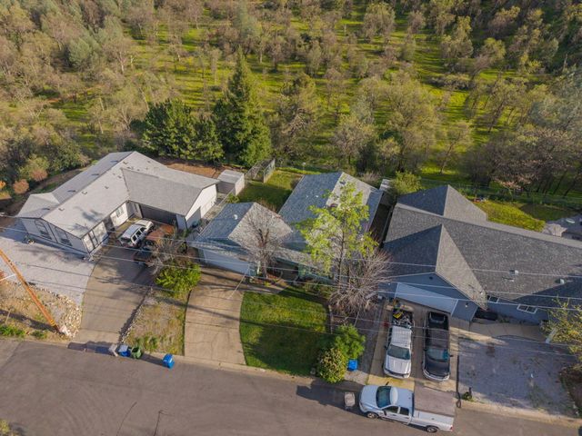 5961 Sierra Drive, Redding, CA 96003