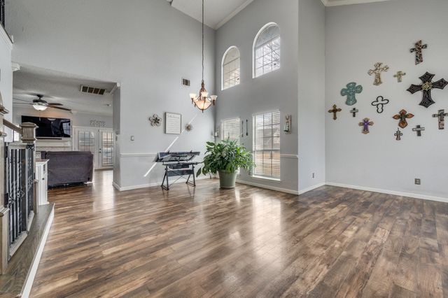 2018 Frontier Trail, Lewisville, TX 75067