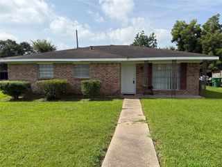 3203 Cliffdale Street, Houston, TX 77091