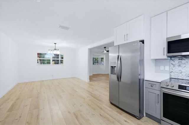 26602 EASY STREET, Wesley Chapel, FL 33544
