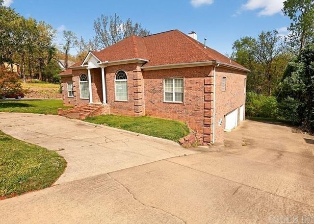2501 Calico Creek Drive, North Little Rock, AR 72116