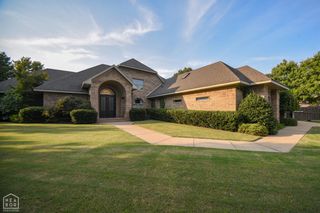 2321 Grand Oaks Cove, Jonesboro, AR 72404