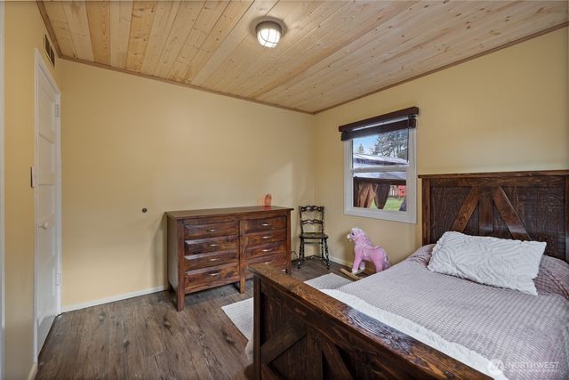 1520 E Shelton Springs Road, Shelton, WA 98584