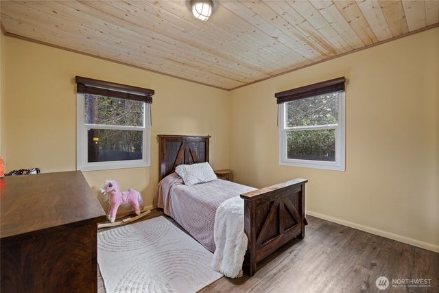 1520 E Shelton Springs Road, Shelton, WA 98584