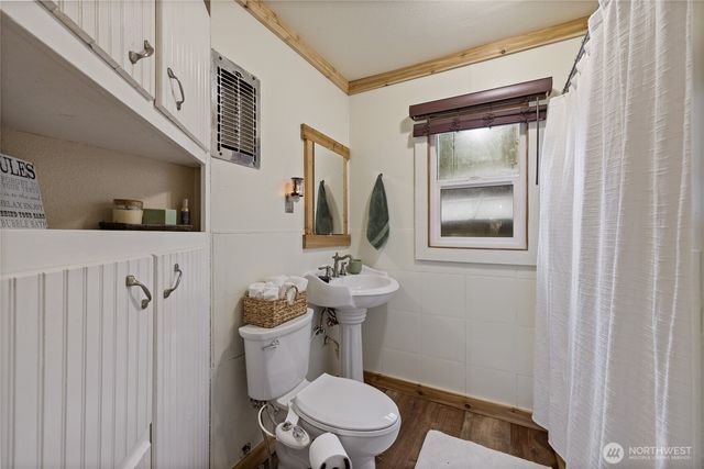 1520 E Shelton Springs Road, Shelton, WA 98584