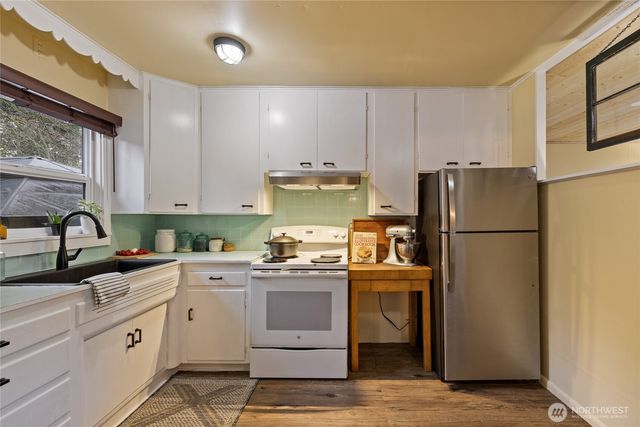 1520 E Shelton Springs Road, Shelton, WA 98584