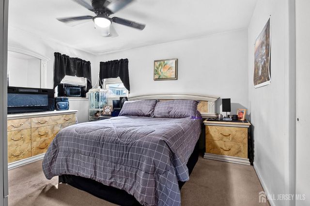 51 Woodrow Avenue, Piscataway, NJ 08854
