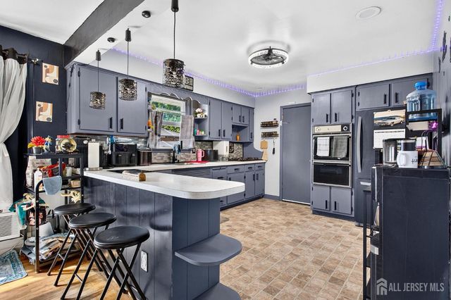 51 Woodrow Avenue, Piscataway, NJ 08854