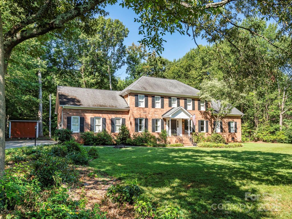 1231 Bennington Drive NW, Concord, NC 28027