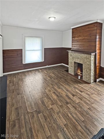 842 Commerce Street, Wellsburg, WV 26070