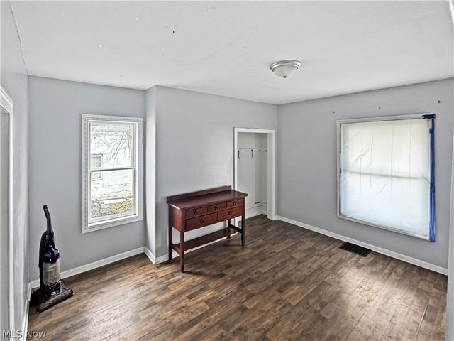 842 Commerce Street, Wellsburg, WV 26070