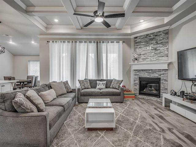 5813 NW 159th Street, Edmond, OK 73013