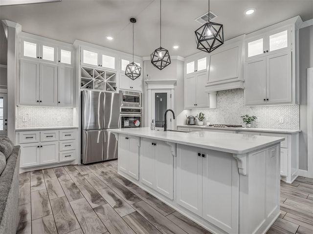 5813 NW 159th Street, Edmond, OK 73013