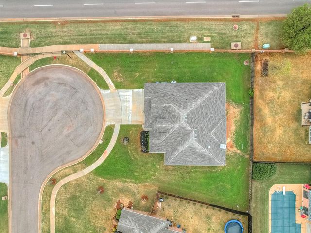 5813 NW 159th Street, Edmond, OK 73013
