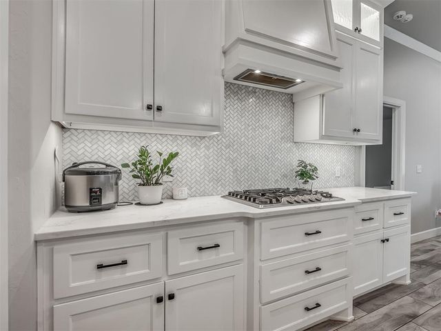 5813 NW 159th Street, Edmond, OK 73013