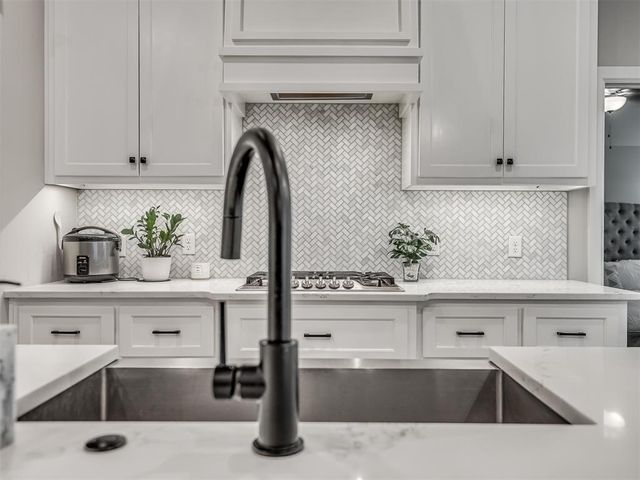 5813 NW 159th Street, Edmond, OK 73013