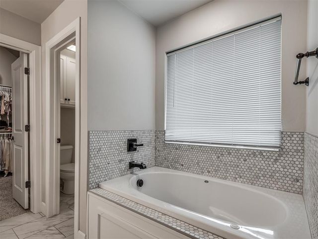 5813 NW 159th Street, Edmond, OK 73013