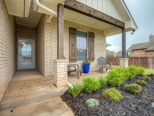 5813 NW 159th Street, Edmond, OK 73013