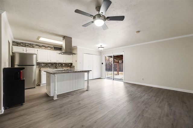 5612 Pearce Street, The Colony, TX 75056