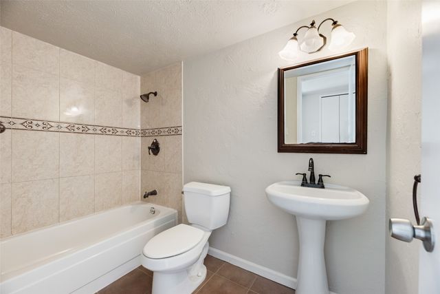 5612 Pearce Street, The Colony, TX 75056