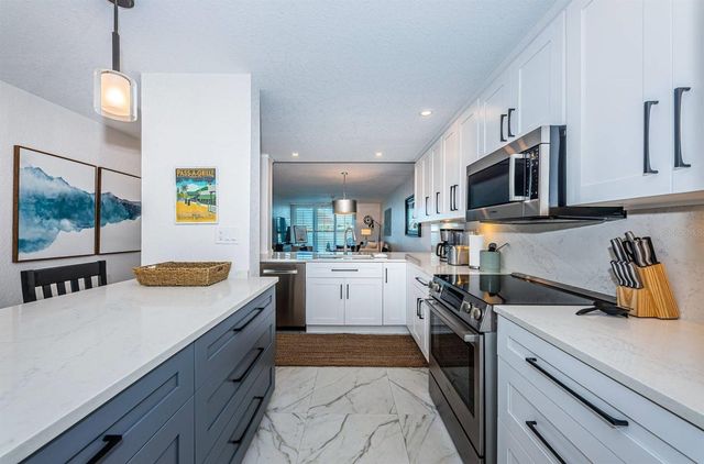 6083 BAHIA DEL MAR CIRCLE 159, St Petersburg, FL 33715